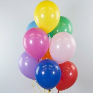 10 разноцветных шаров под потолок